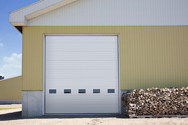 Exemples de nos portes de garage dans le milieu agricole - St-Jérôme, Blainville