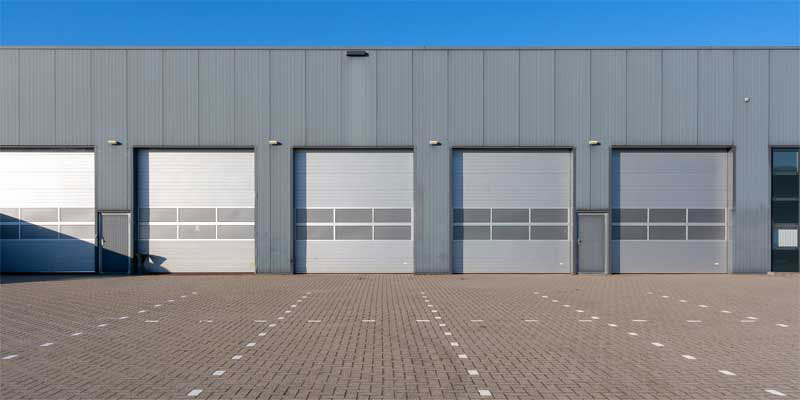 Portes de garage - Secteur industriel - Installation et entretien - St-Jérôme, Blainville
